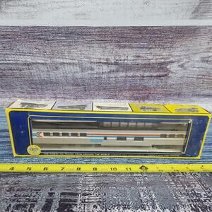 Vintage A.M.H H.O scale Amtrak 941 Vista Dome Coach 85ft train car